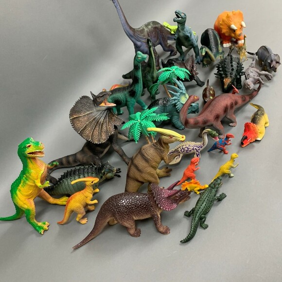 Variety of Toys Dinosaurs Hard Plastic Lot of 31 Pretend Play - Picture 9 of 10